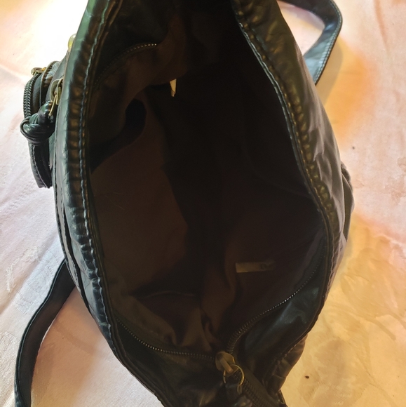 Black Swingpack Purse - Picture 5 of 5